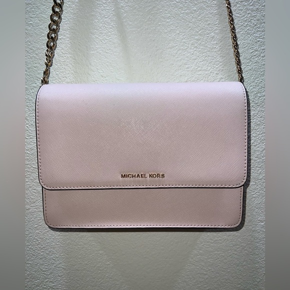 Michael Kors Handbags - Michael Kors Daniela Saffiano Leather Crossbody